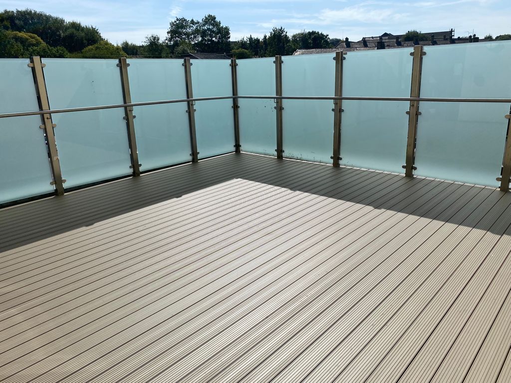 ALI DECK
